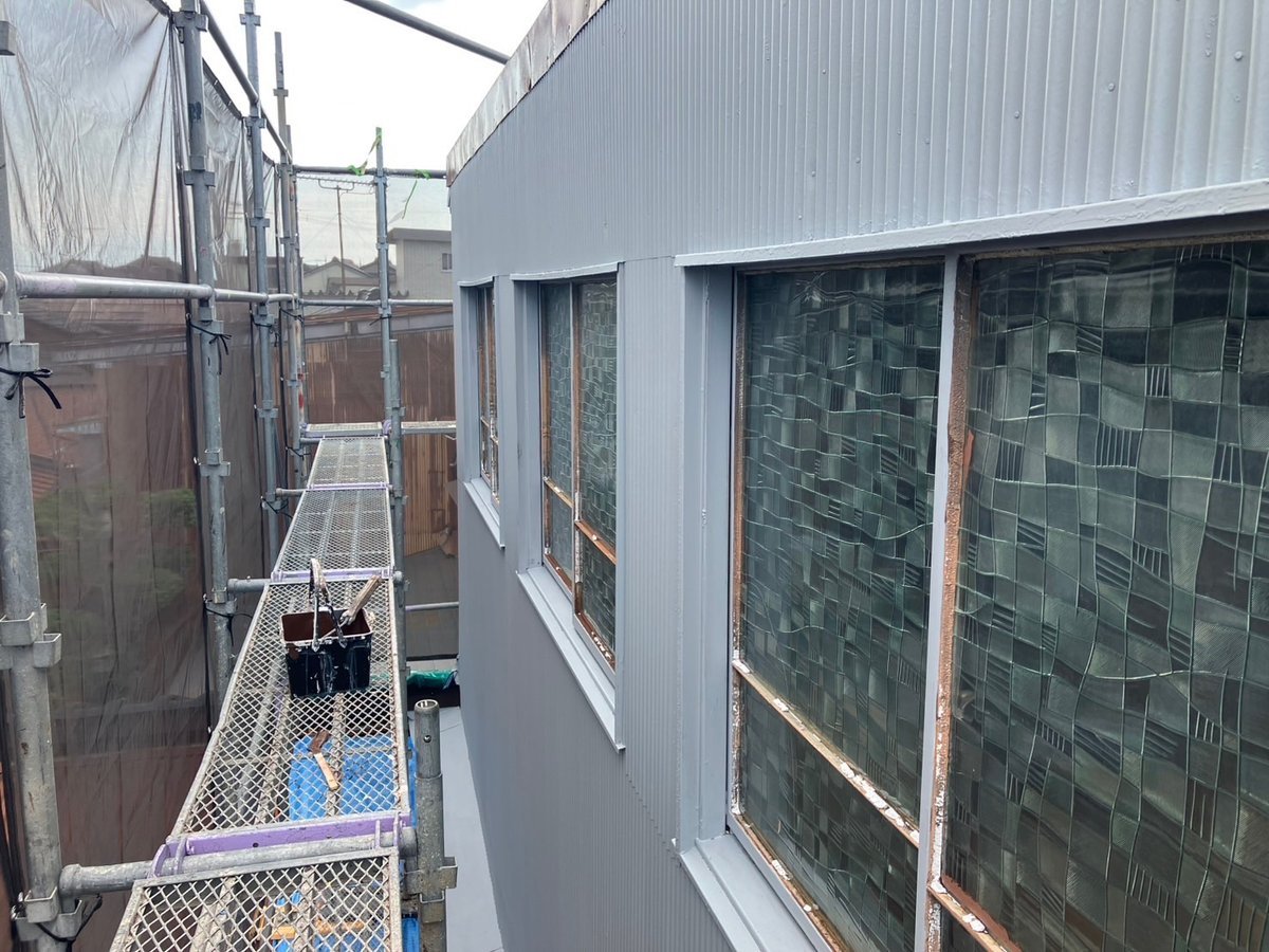 遮熱塗料で仕上げた工場・倉庫の外壁（施工後）｜高岡市金屋町
